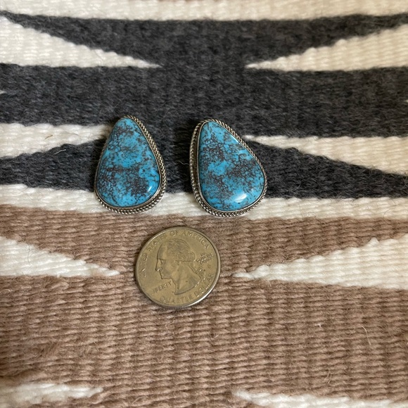 Sterling Silver Native American Sterling Silver Turquoise Earrings. - Picture 3 of 4